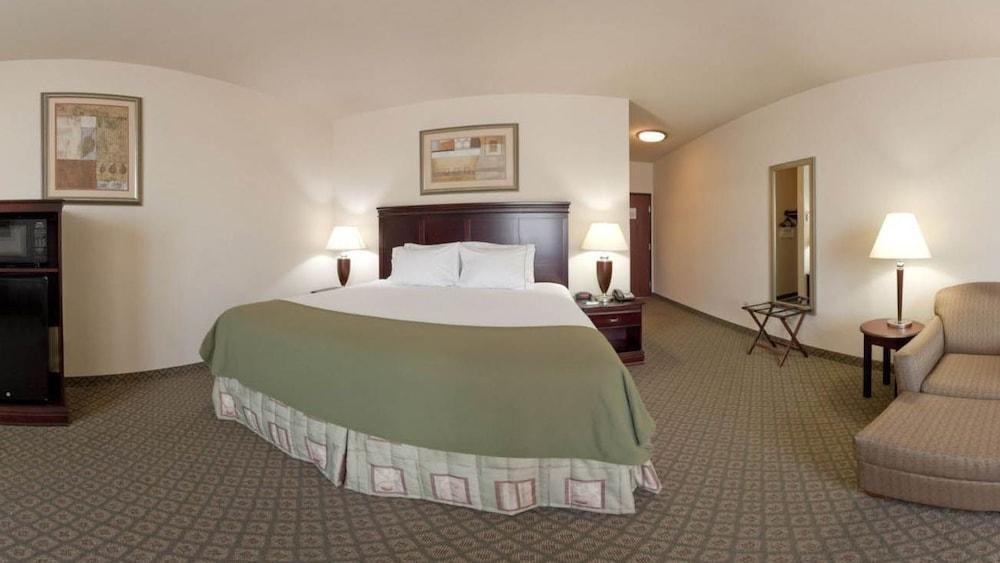 Holiday Inn Express Hotel And Suites Corsicana I-45 By Ihg Exterior photo