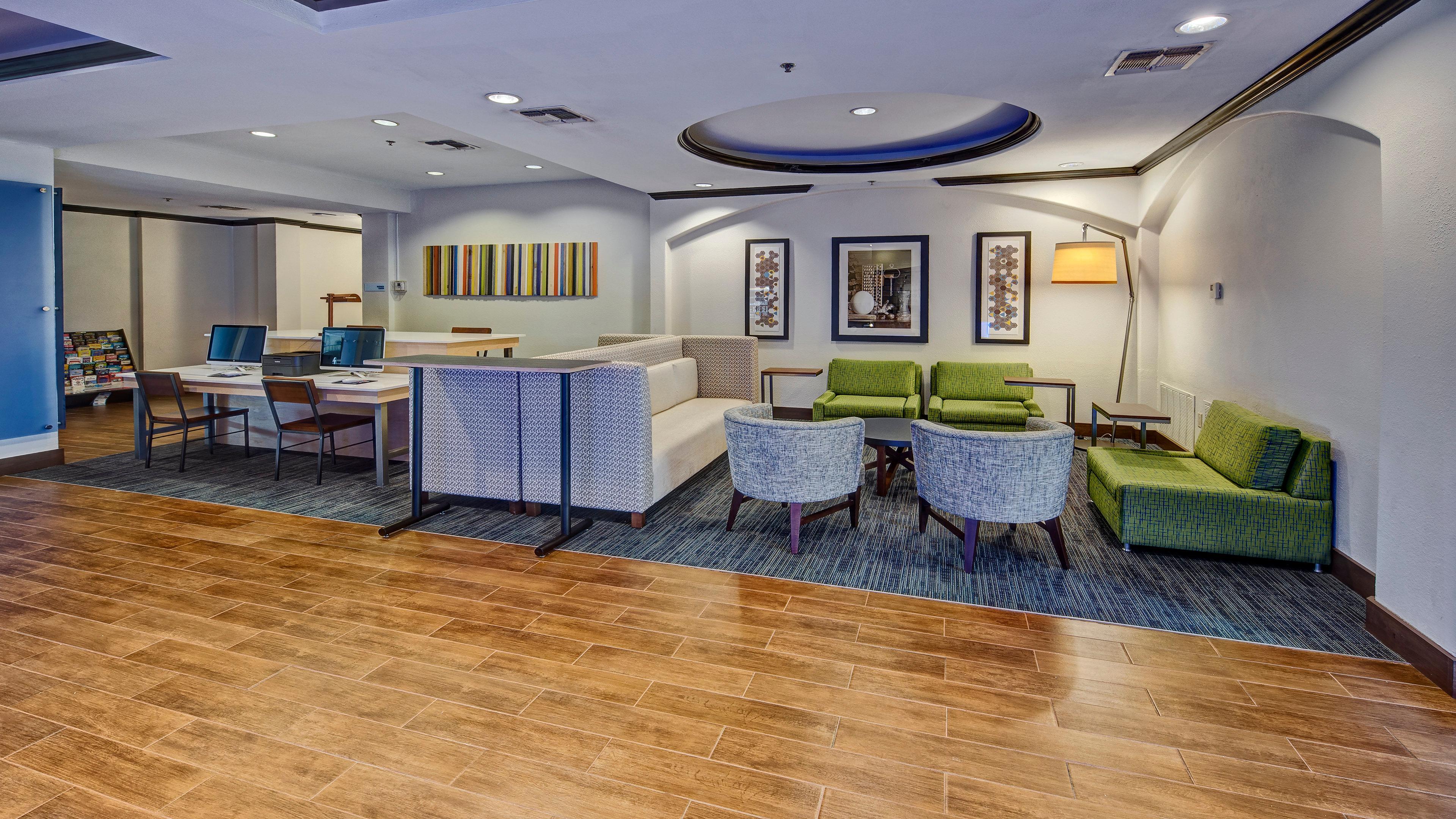Holiday Inn Express Hotel And Suites Corsicana I-45 By Ihg Exterior photo