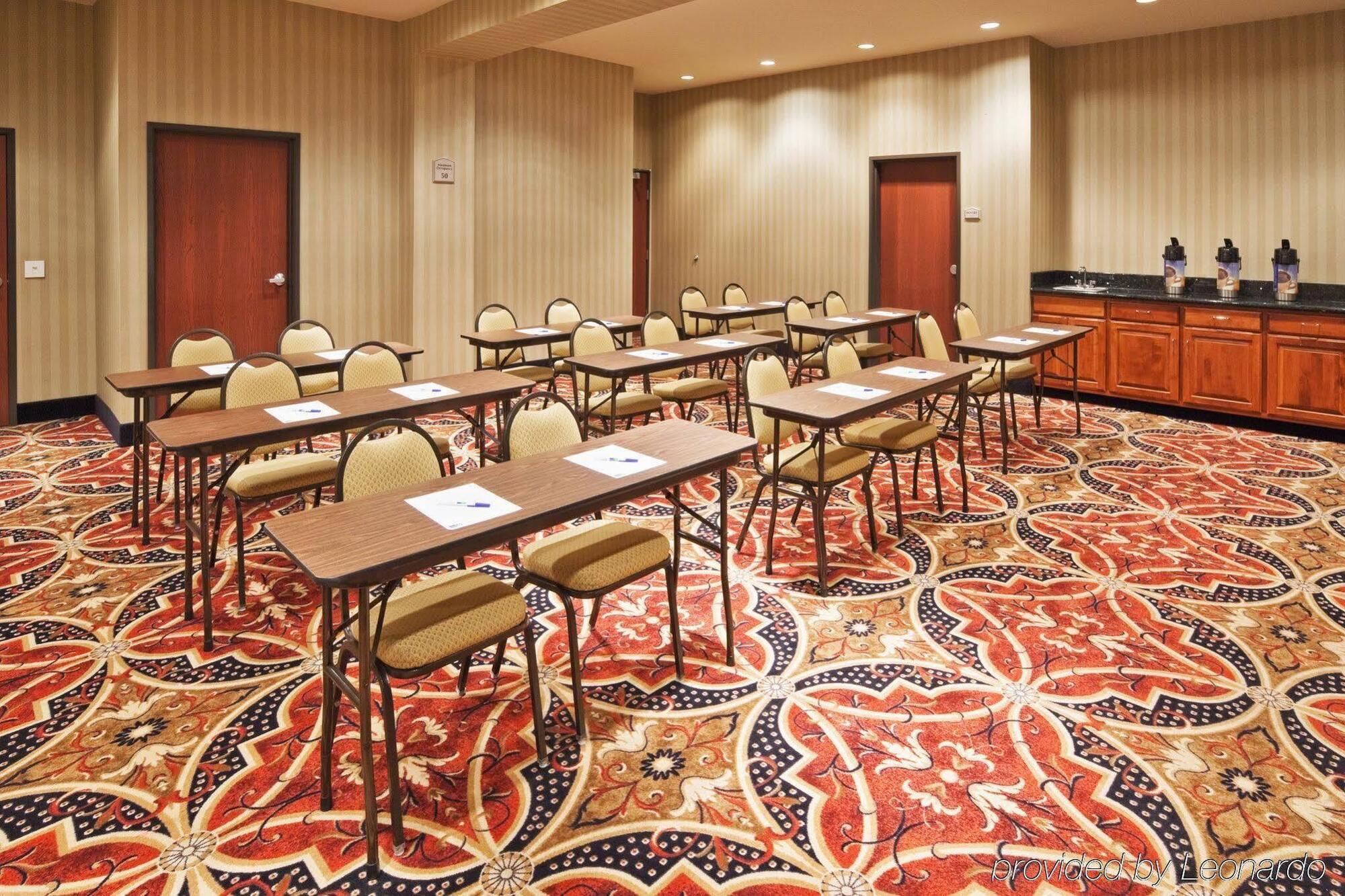 Holiday Inn Express Hotel And Suites Corsicana I-45 By Ihg Exterior photo