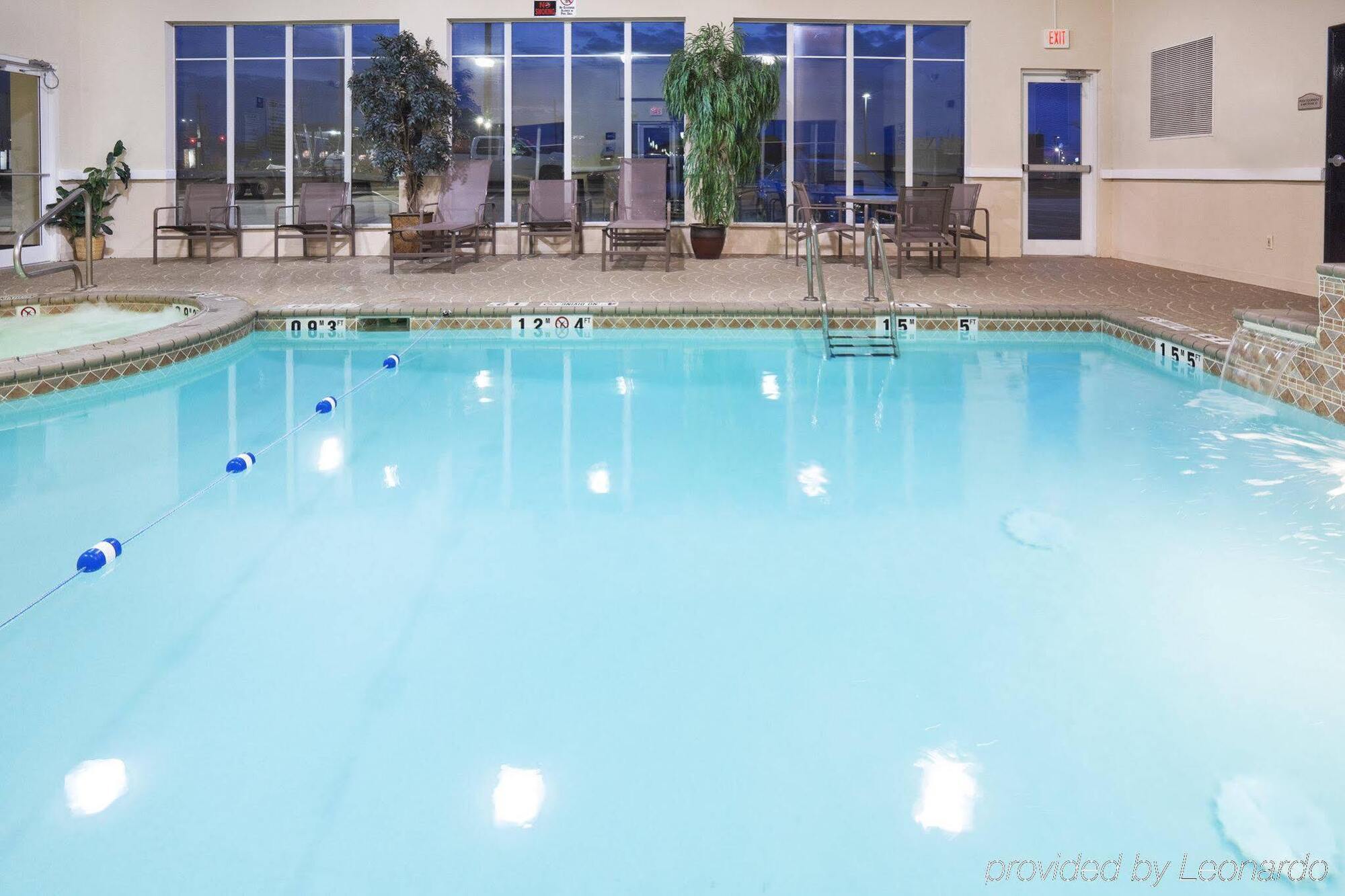 Holiday Inn Express Hotel And Suites Corsicana I-45 By Ihg Exterior photo